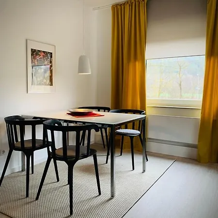 4-studios *